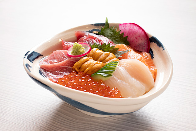 Gorgeous Seafood Bowl (kaisen-don)